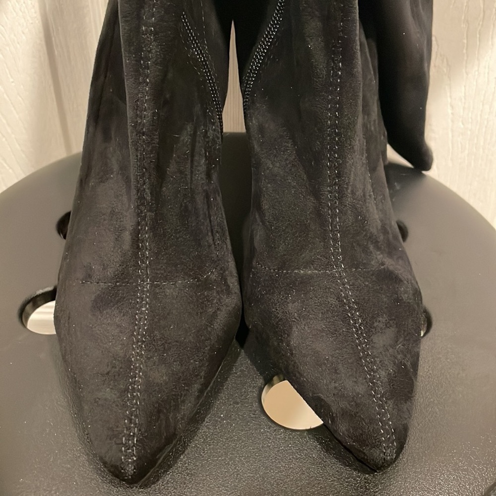 Thigh high Boots Triangle/Pyramid Heel Size 8.5 - Picture 4 of 7
